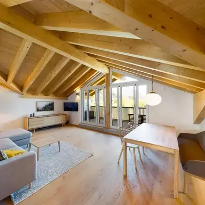 Gipfelkreuz mit Sauna