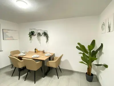 Grundriss der Unterkunft LUXOMES: Design Apartment - private Parking - 4 People