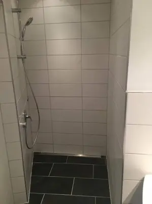 Ein Badezimmer in der Unterkunft Altbautraum am Gärtnerplatz 120 m2
