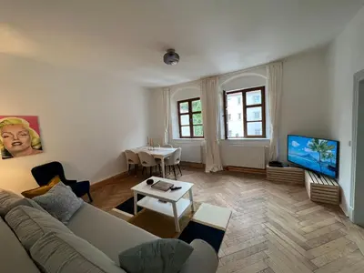 TV/Unterhaltungsangebot in der Unterkunft LIBORIA II Wohnen im Denkmal Augsburgs