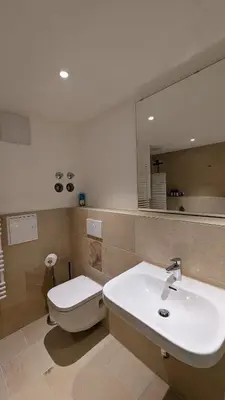 Ein Badezimmer in der Unterkunft LIBORIA III Wohnen im Denkmal Augsburgs