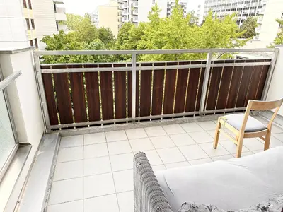 Ein Balkon oder eine Terrasse in der Unterkunft Luxury apartment Munich