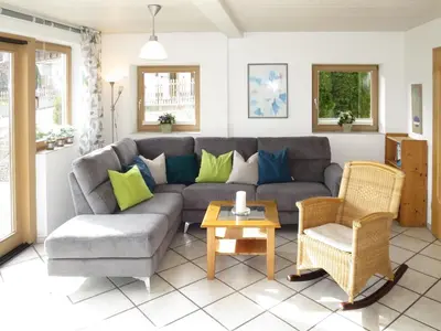 Ein Sitzbereich in der Unterkunft Holiday Home Fischer by Interhome