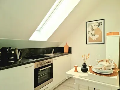 Küche/Küchenzeile in der Unterkunft Homestay-Stylish, Zentral- Loft Apartment-Parking