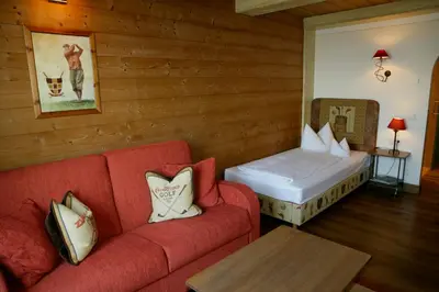 Ein Bett oder Betten in einem Zimmer der Unterkunft Hotel Gasthof Alte Post Holzkirchen