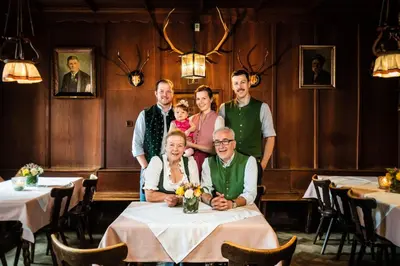 Gäste, die in der Unterkunft Hotel Gasthof Alte Post Holzkirchen übernachten