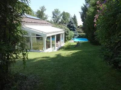 Der Swimmingpool an oder in der Nähe von Gästehaus Ehrlich
