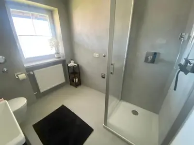 Ein Badezimmer in der Unterkunft Ferienwohnung Heimatglück 2-3 Personen 65qm WLAN