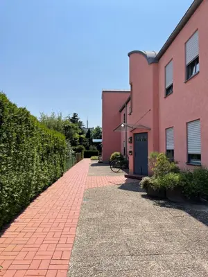 Das Gebäude in dem sich die Ferienwohnung befindet