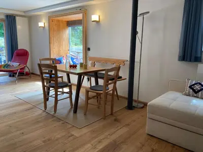 Ein Sitzbereich in der Unterkunft Wössner Ferienhaus