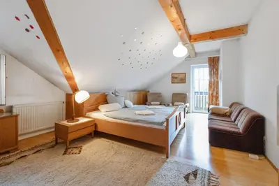 Ein Bett oder Betten in einem Zimmer der Unterkunft Schönes Ferienhaus in Allgäuer Top-Lage