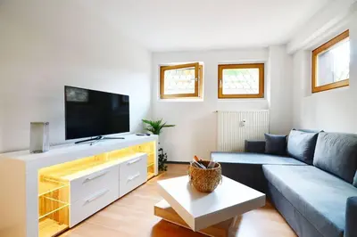 TV/Unterhaltungsangebot in der Unterkunft Ferienwohnung Ivanka mit Garten