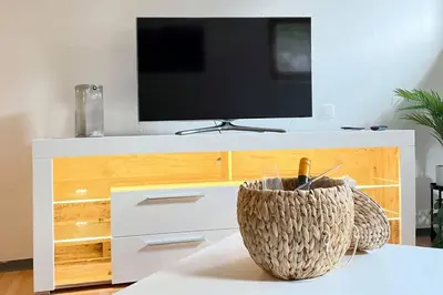 TV/Unterhaltungsangebot in der Unterkunft Ferienwohnung Ivanka mit Garten