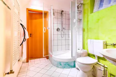 Ein Badezimmer in der Unterkunft Zum Engelreich ruhig, ländlich, stadtnah