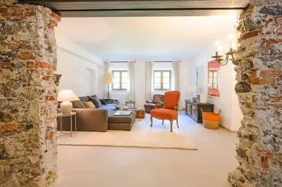 Ein Sitzbereich in der Unterkunft Mountain Chalet on Gut Buchwies