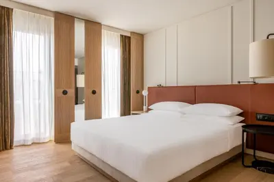 Ein Bett oder Betten in einem Zimmer der Unterkunft Munich Marriott Hotel City West