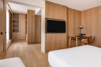 TV/Unterhaltungsangebot in der Unterkunft Munich Marriott Hotel City West