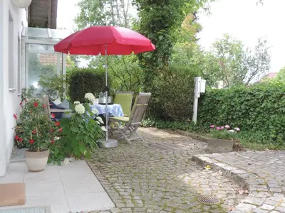 Ein Garten an der Unterkunft Ferienwohnung-Geltendorf Nähe Ammersee