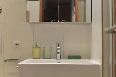 Ein Badezimmer in der Unterkunft Kandinsky Apartment