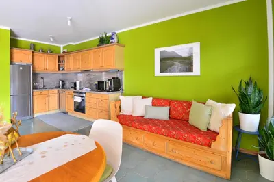 Küche/Küchenzeile in der Unterkunft Kandinsky Apartment