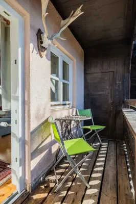 Ein Sitzbereich in der Unterkunft Rosi's Ferienwohnung im Haus Sieglinde