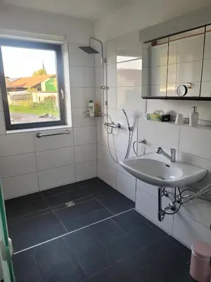Ein Badezimmer in der Unterkunft Alpenblick Pang
