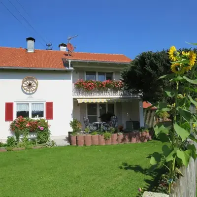 Gästehaus Reisacher - Ferienwohnung mit Frühstück