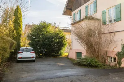 Das Gebäude in dem sich die Ferienwohnung befindet