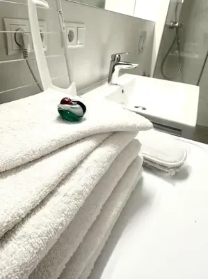 Ein Badezimmer in der Unterkunft Moderne Erdgeschosswohnung