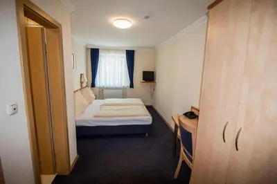 Ein Bett oder Betten in einem Zimmer der Unterkunft Gasthof zur Länd
