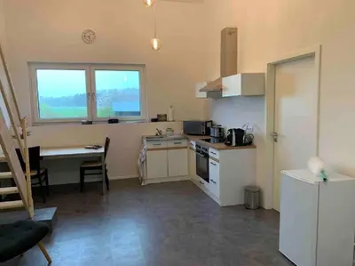 Küche/Küchenzeile in der Unterkunft Moderne Maisonettewohnung/2 Zimmer/Küche/Bad #1