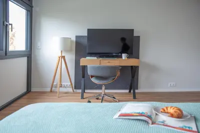 TV/Unterhaltungsangebot in der Unterkunft Traumhafte Architekten-Doppelhaushälfte