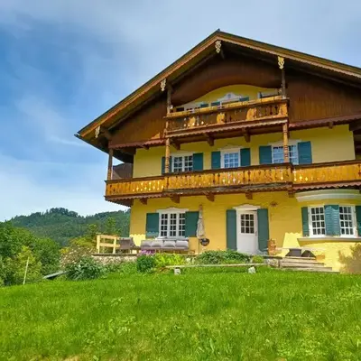 Ferienwohnung 'Bergidylle' - Zu Fuß auf die Loipe und den Berg