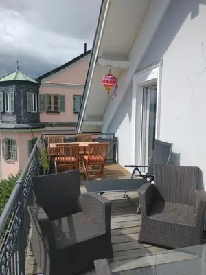 Ein Sitzbereich in der Unterkunft Bad Aibling City Apartment - Pano