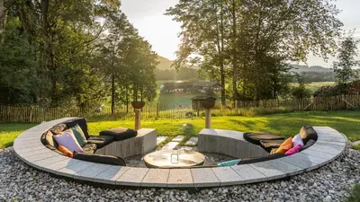 Ein Garten an der Unterkunft Der Weberhof/Pension Willibald