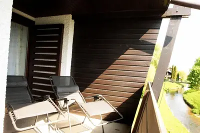 Ein Balkon oder eine Terrasse in der Unterkunft Bachlauf