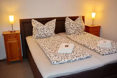 Ein Bett oder Betten in einem Zimmer der Unterkunft Seeluft