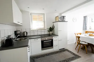 Küche/Küchenzeile in der Unterkunft St Lukas Apartments