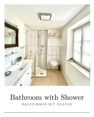 Ein Badezimmer in der Unterkunft St Lukas Apartments