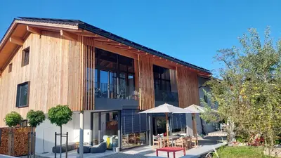 Das Gebäude in dem sich die Ferienwohnung befindet