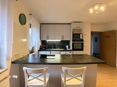 Küche/Küchenzeile in der Unterkunft 4 Zimmer Wohnung, 6 Bed, Küche, Waschmaschine, Wlan, Garden, free Parking