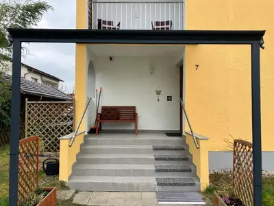 Das Gebäude in dem sich die Ferienwohnung befindet