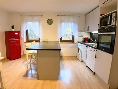 Küche/Küchenzeile in der Unterkunft 4 Zimmer Wohnung, 6 Bed, Küche, Waschmaschine, Wlan, Garden, free Parking