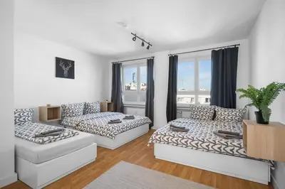Ein Bett oder Betten in einem Zimmer der Unterkunft Munich Gem - 2 Bedroom Alpine View Tranquility
