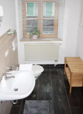Ein Badezimmer in der Unterkunft Gästehaus Nicole