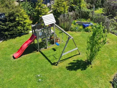 Ein Kinderspielbereich in der Unterkunft Villa Herzland Allgäu mit großem Garten und gemütlichem Kaminfeuer inklusive KÖNIGSCARD, Skipass, Bergbahn, Therme inkl