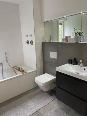 Ein Badezimmer in der Unterkunft Messe- Augsburg- Legoland Günzburg - 6 Personen