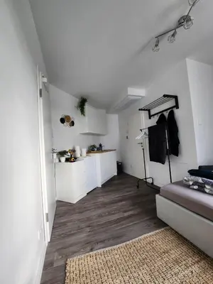 Küche/Küchenzeile in der Unterkunft Cozy Apartment mit WIFI, Aufzug & Kostenlos Parken EL-Living
