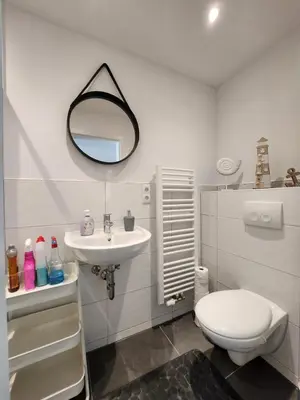 Ein Badezimmer in der Unterkunft Cozy Apartment mit WIFI, Aufzug & Kostenlos Parken EL-Living