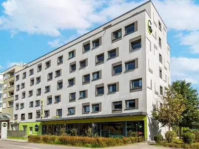 Das Gebäude in dem sich das Hotel befindet